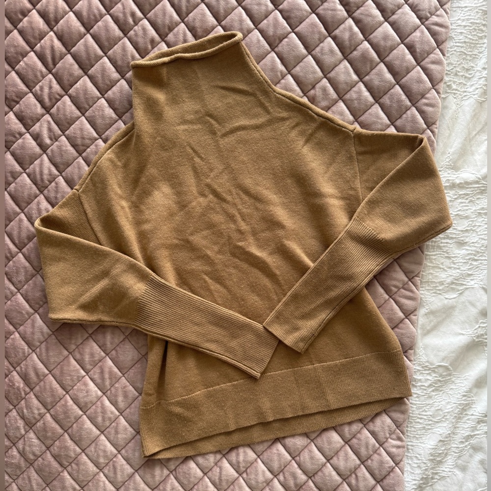 100% merino wool Wilfred sweater